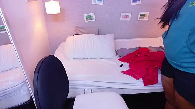 kiara_evanss' Live XXX Chat