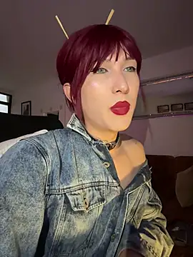 Show modela Conny_777 na web-kameri