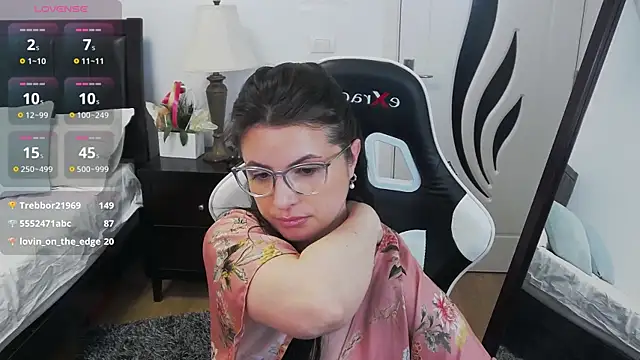 Czat XXX na żywo – AmyPure_