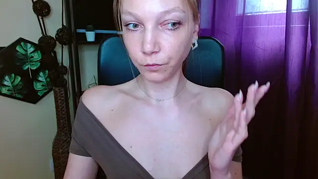 Chat +18 de EmillyPlay ao vivo