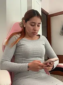 Alexa_Saez: онлайн-секс-чат