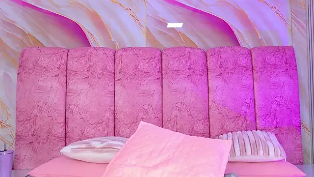 emmacurvy: απευθείας συνομιλία ΧΧΧ