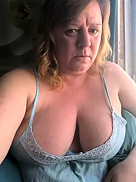 jusichka লাইভ XXX চ্যাট