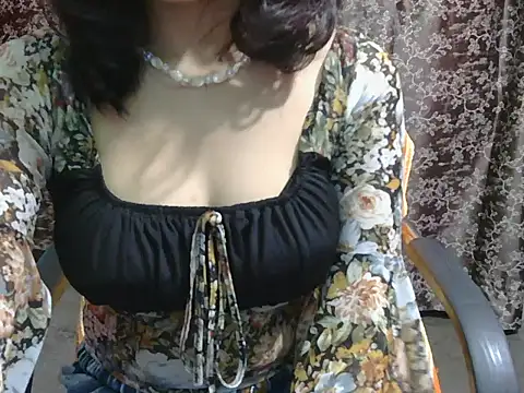 Adorable_Ayesha 现场XXX聊天