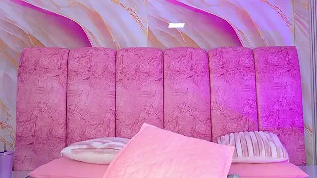 emmacurvy 现场XXX聊天