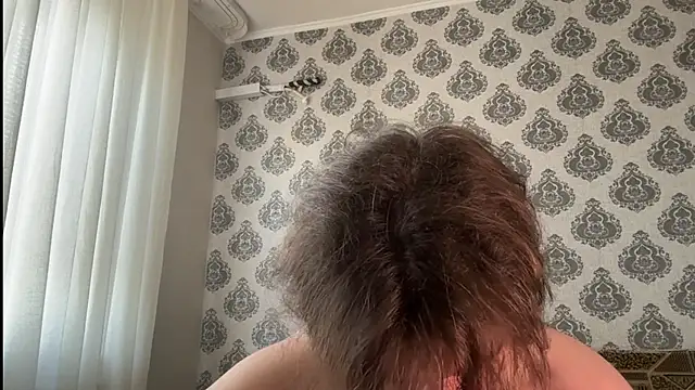 Show modela tomasdickpick na web-kameri