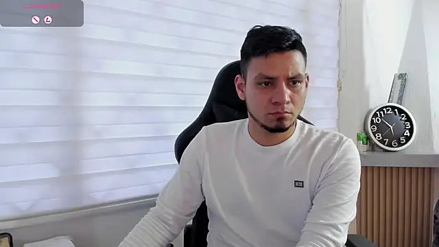 Rick_AdamsのライブXXXチャット