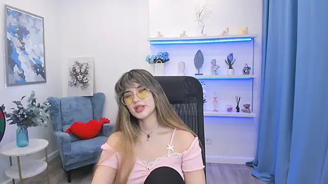 AnneTLi Chat XXX in diretta