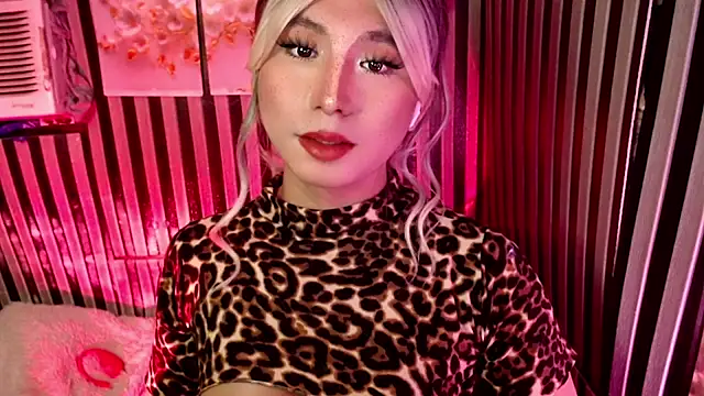 HoresCOCKLUCY: вебкам-шоу