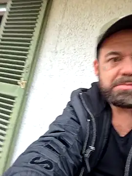 fuckerplayer1 – webcam-show