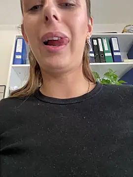 Hii_Lolla Webcam Show