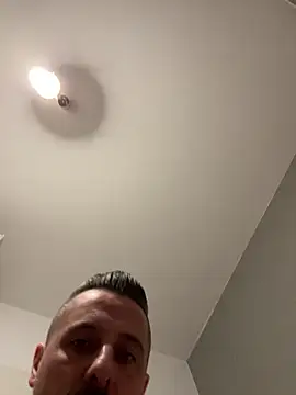 Pokazy przed kamerką – InsaneMattt