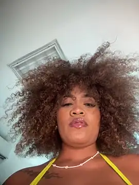 riri_brunnete Live XXX Chat