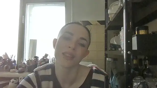 Czat XXX na żywo – Trinsy_Love