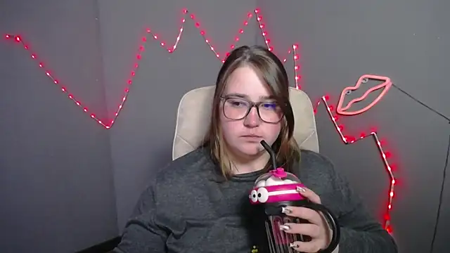 Онлайн чат XXX XX_Daniella_XX