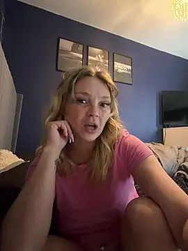 Sky25x's Webcam Show