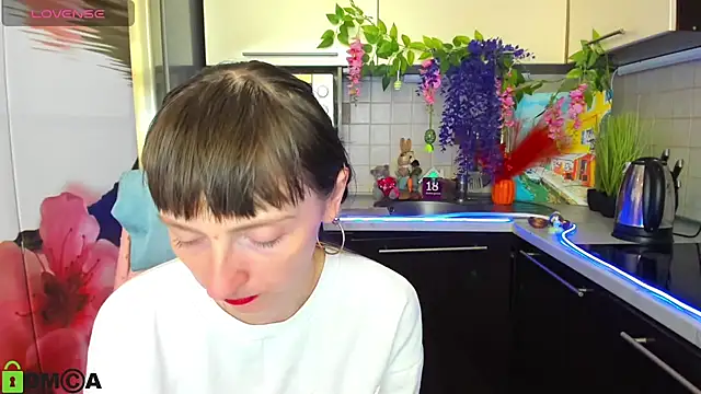 TayanaJons 现场XXX聊天