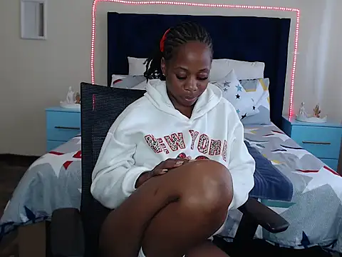 Chat +18 de QUEENMANDYY ao vivo