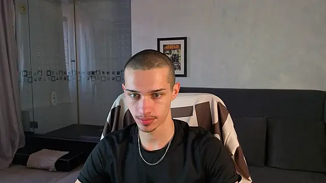 Pertunjukan Kamera Web KaydenDrew