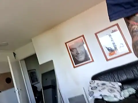 XXX chat uživo modela Mr_Graffitimile