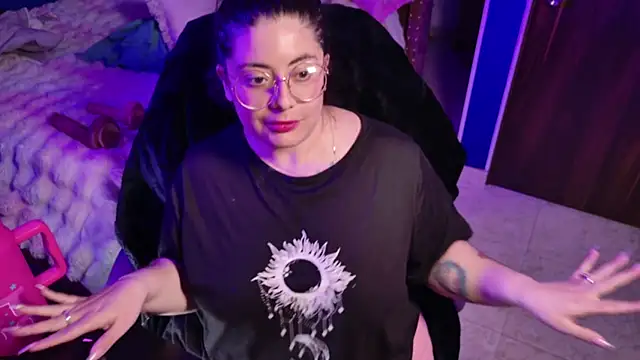 Azamy-12 – Naživo XXX chat