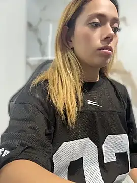 LanaMills_'s Live XXX Chat