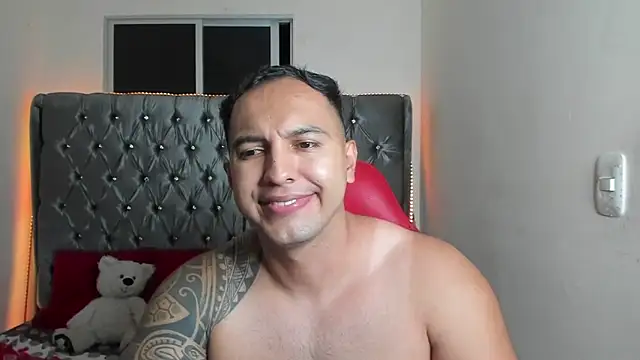 แชท XXX สดของ mrloganfuck1