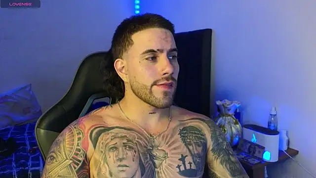 Chat XXX en directo de Ades_Lowe