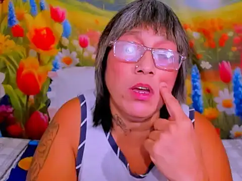 indianroxy live XXX chat