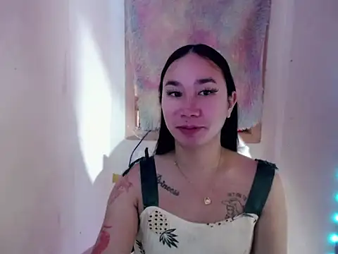 in_yourdreamstarxx Adlı Modelin Web Kamerası Şovu