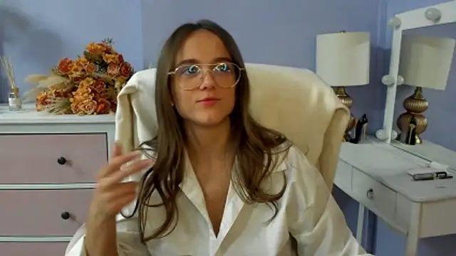 dirtyxEmily Chat XXX in diretta