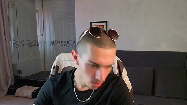 KaydenDrew Adlı Modelin Web Kamerası Şovu