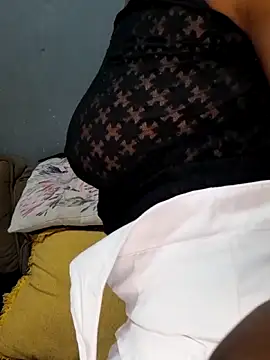 Barbieee1301 – Naživo XXX chat