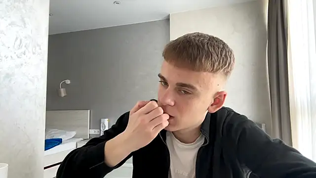 SoloFury Live XXX-Chat