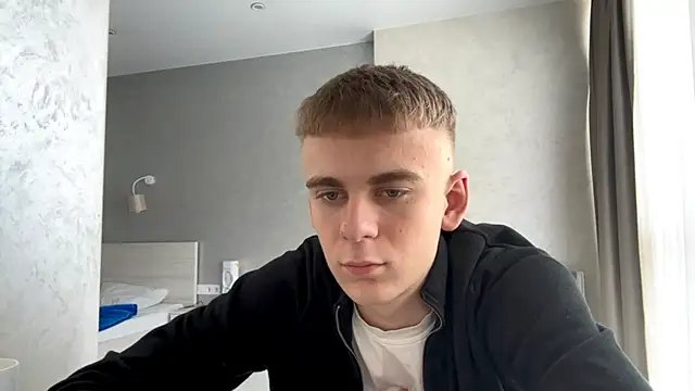 SoloFuryn Live XXX chat