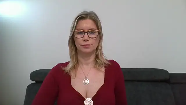 DoreenSexy: απευθε ίας συνομιλία ΧΧΧ