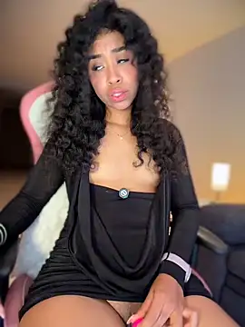 XXX chat uživo modela bella__honey