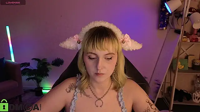 XXX chat uživo modela Roziett_Belle