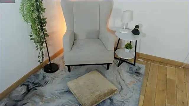 MicaelaCubr – Naživo XXX chat