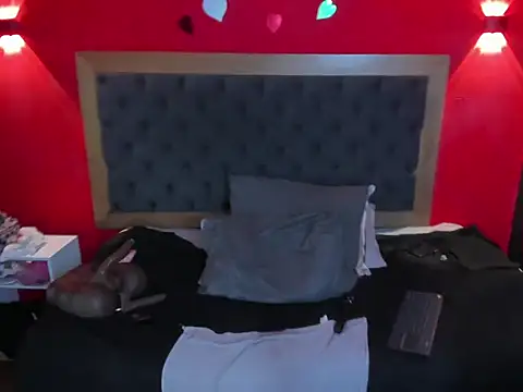 YayaHilton 라이브 XXX 채팅