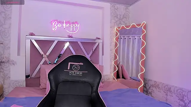 Chatroom XXX en direct de SABRIINA_TAY