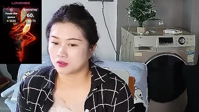 Chat XXX Live mo-mo-69