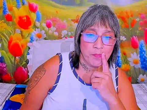 indianroxy: απευθείας συνομιλία ΧΧΧ