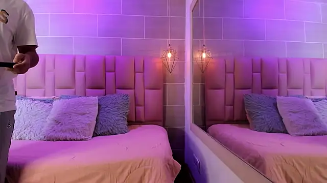 Mia-Dolls – Kamerová šou