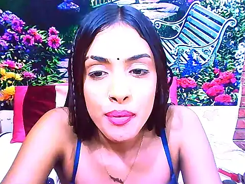 IndianPretty14u2Luv Adlı Modelin Canlı XXX Sohbeti