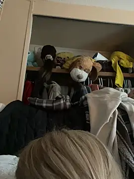 Živý XXX chat AlexAndriaStrips