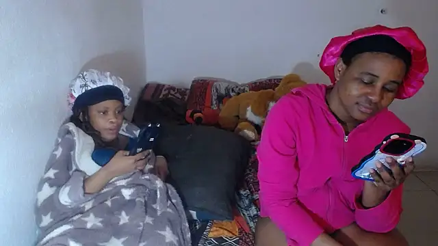 Вебкам-шоу EbonyEssence