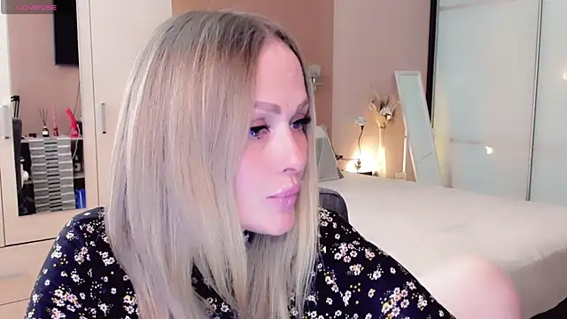 Chat +18 de Libby_Nora ao vivo