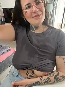 Chat XXX en directo de NyxTattoo