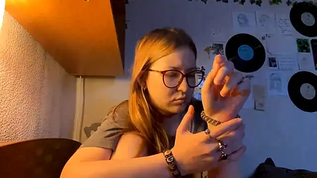 Chat +18 de LaureenVielma ao vivo